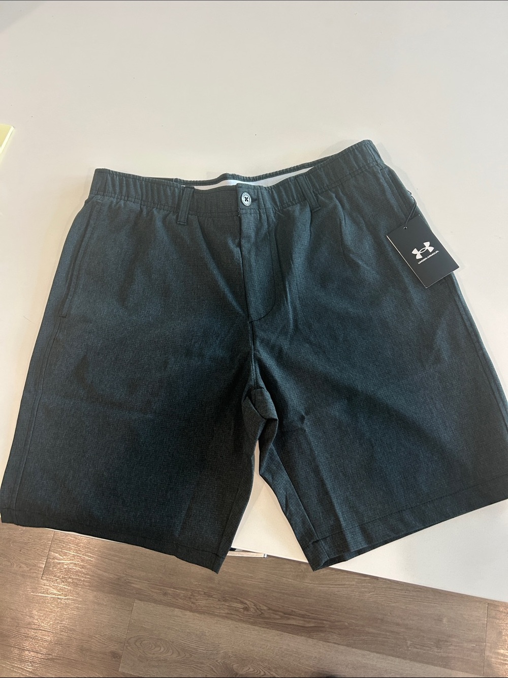Under Armour Men’s Forest Green Flat-Front Golf/Athletic Shorts